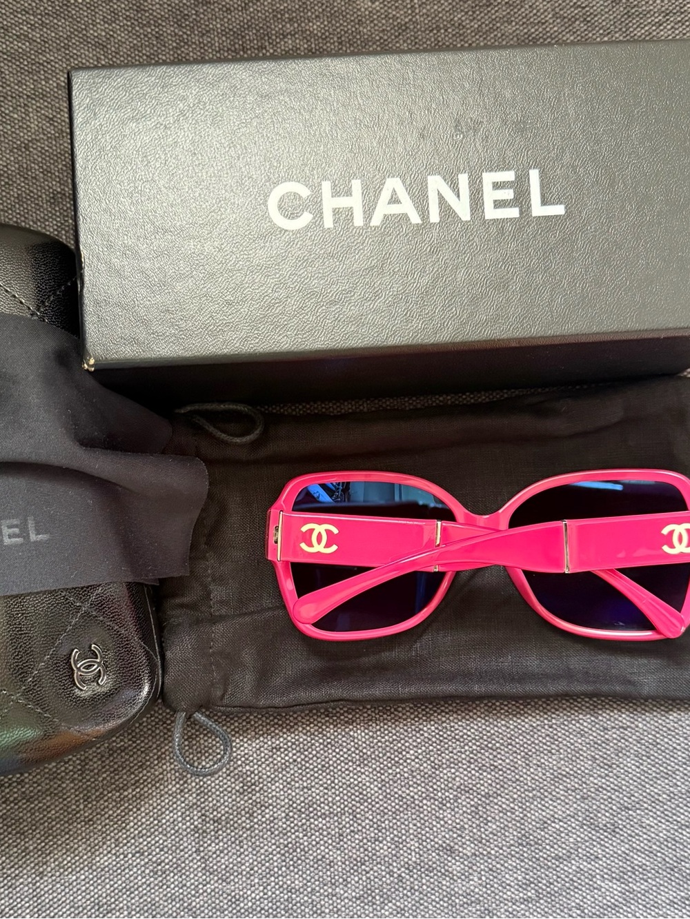 CHANEL Hot Pink Oversized Women's Sunglasses - Picture 5 of 11
